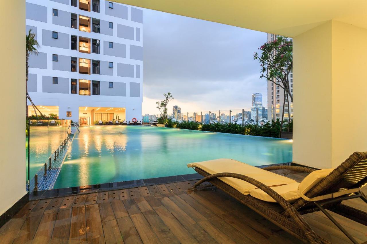 Infinity Pool Signature - Saigon Rivergate Хошимин Экстерьер фото